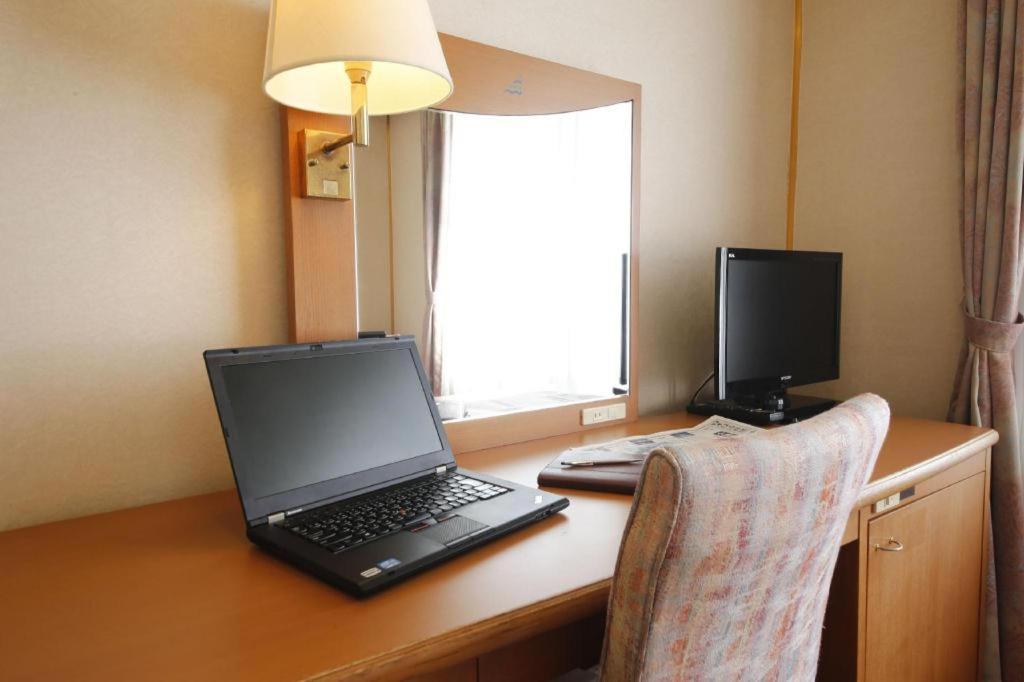 Ako Park Hotel Luaran gambar